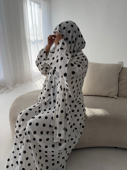 Layaana Abaya